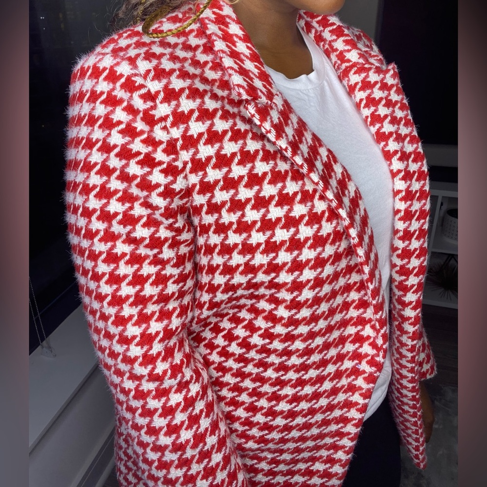 PrettyLittleThing Red and White houndstooth blazer